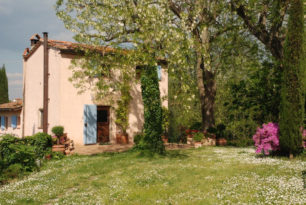 Appartamento Con Patio Privato E Giardino Tra Pisa E Firenze Палая Номер фото